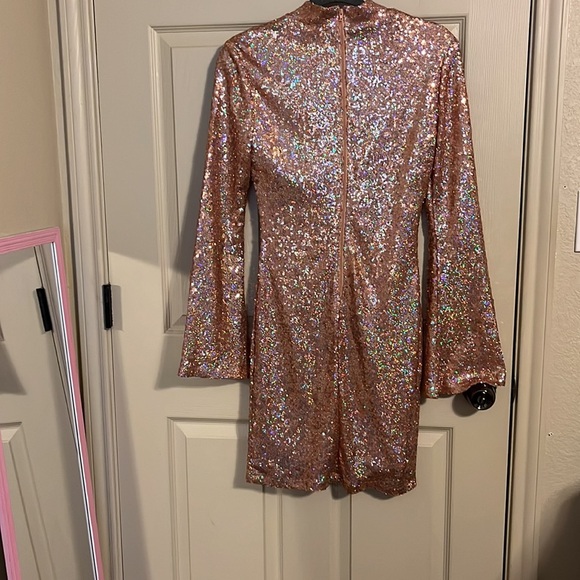 City Vibe rose gold sequin party dress. Size 5 NWOT - Picture 2 of 7